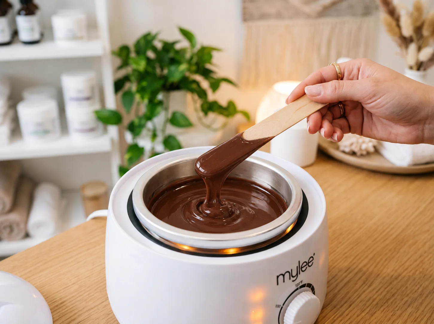 Sweet Glow Professional Dark Chocolate Cream Liposoluble Wax | Nourishing Hair Removal Formula | Smooth & Gentle Waxing | Professional Salon Use 800 gm — step 2
