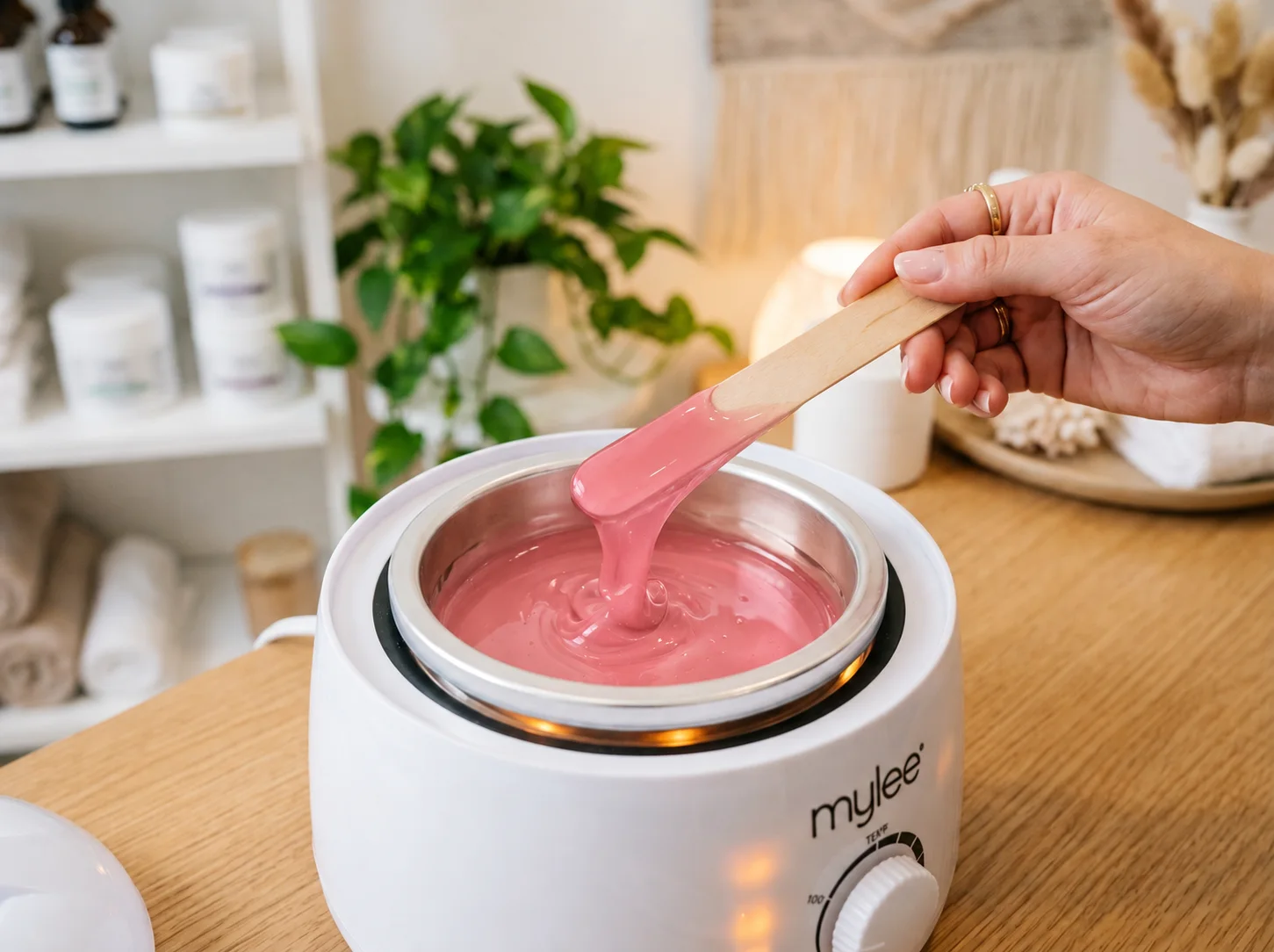 Sweet Glow Professional Strawberry Hydro Soluble Wax (800 Grams) | Arms, Legs & Full Body Hair Removal | Tan, Darkness & Sun Damage Removal | Normal Skin | Men & Women — step 1